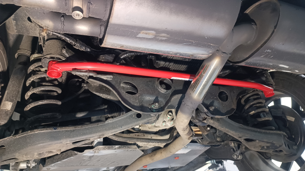 Распорка задняя нижняя сзади Chery Tiggo 7 Pro Max (полный привод), Jaecco j7 (полный привод), Omoda C5 (полный привод) (ПОД ЗАКАЗ)