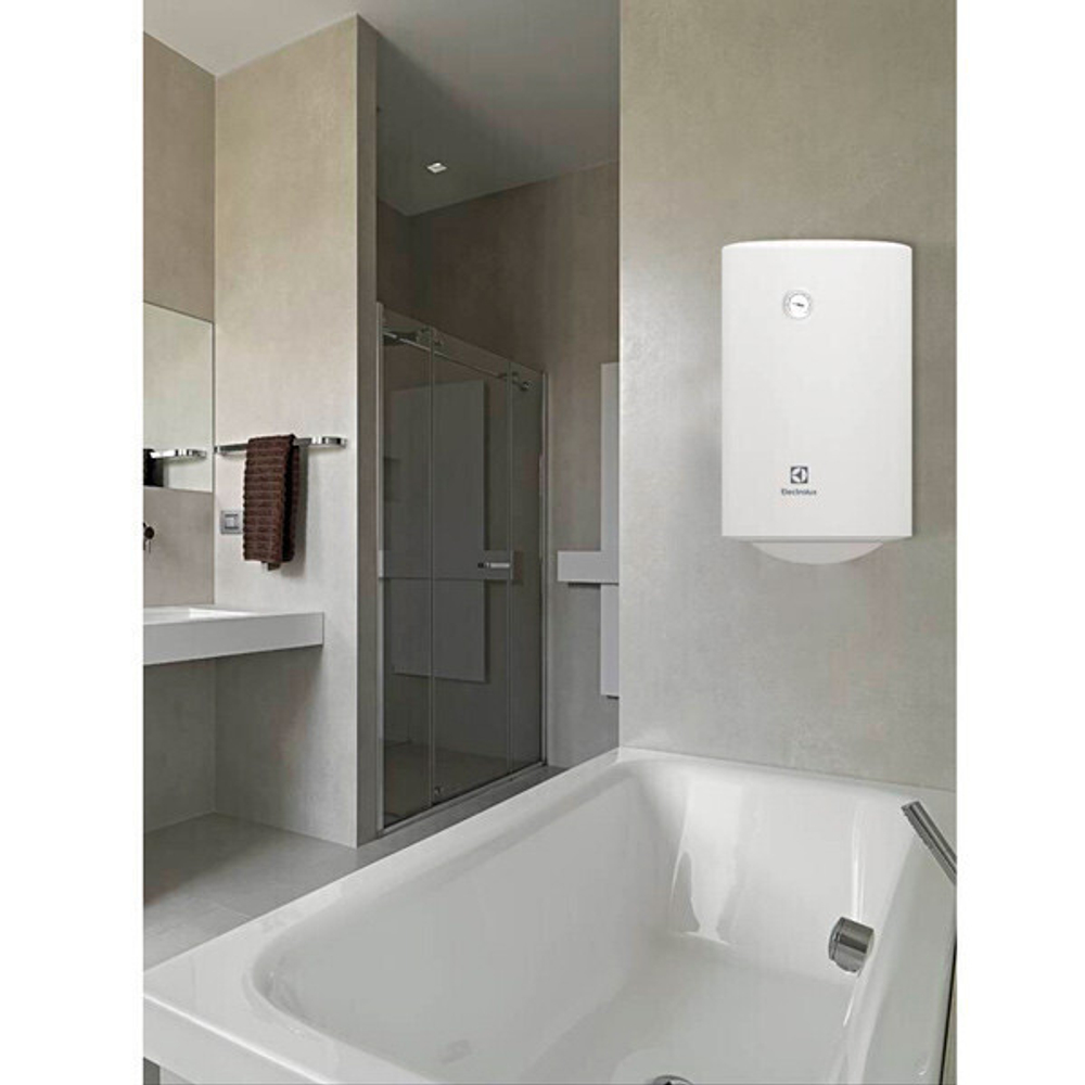 Водонагреватель Electrolux EWH 50 Quantum Pro накопительный электрический
