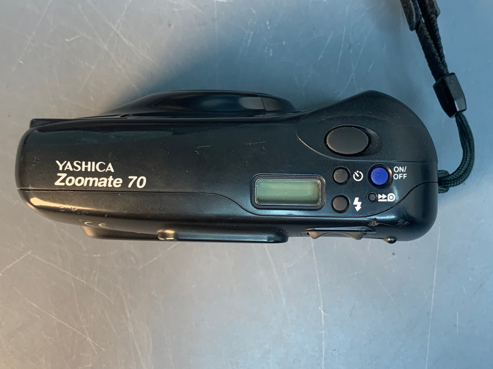 Yashica Zoomate 70