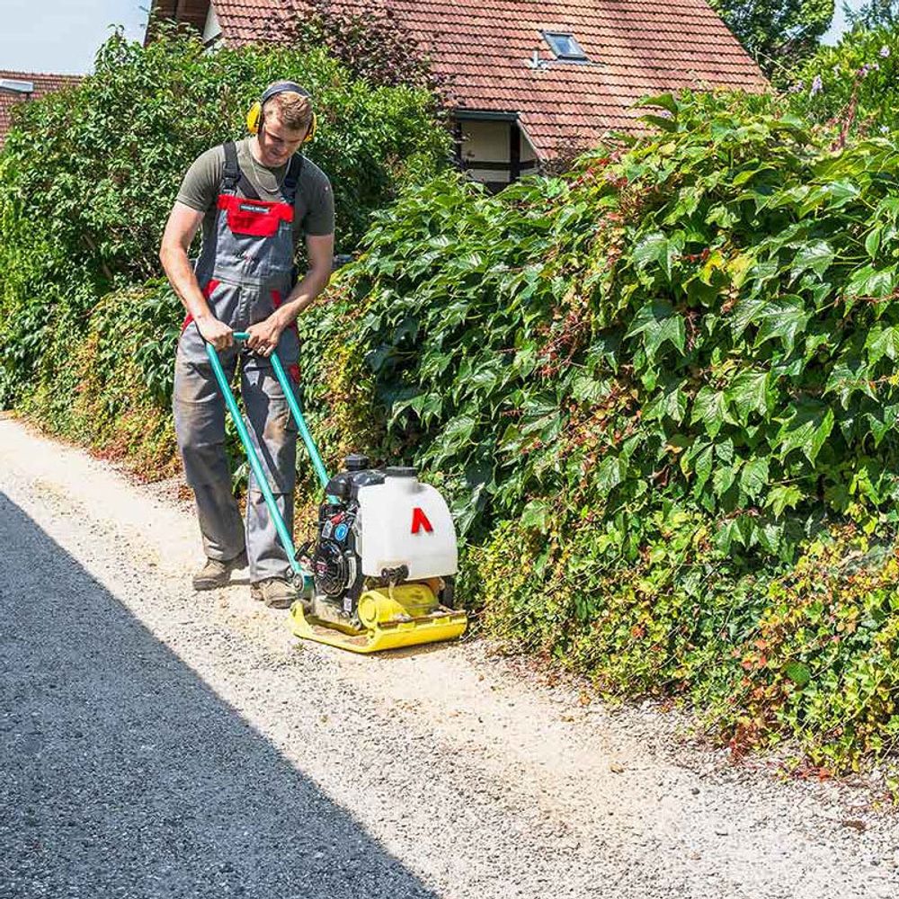 Виброплита бензиновая Ammann APF 10/33 (Honda GX120 / 54 кг) 330 мм