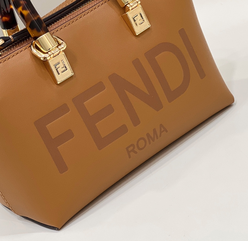 Fendi By The Way Mini 20 cm