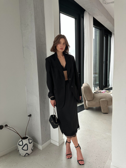 Юбка из шелка с кружевом миди черная