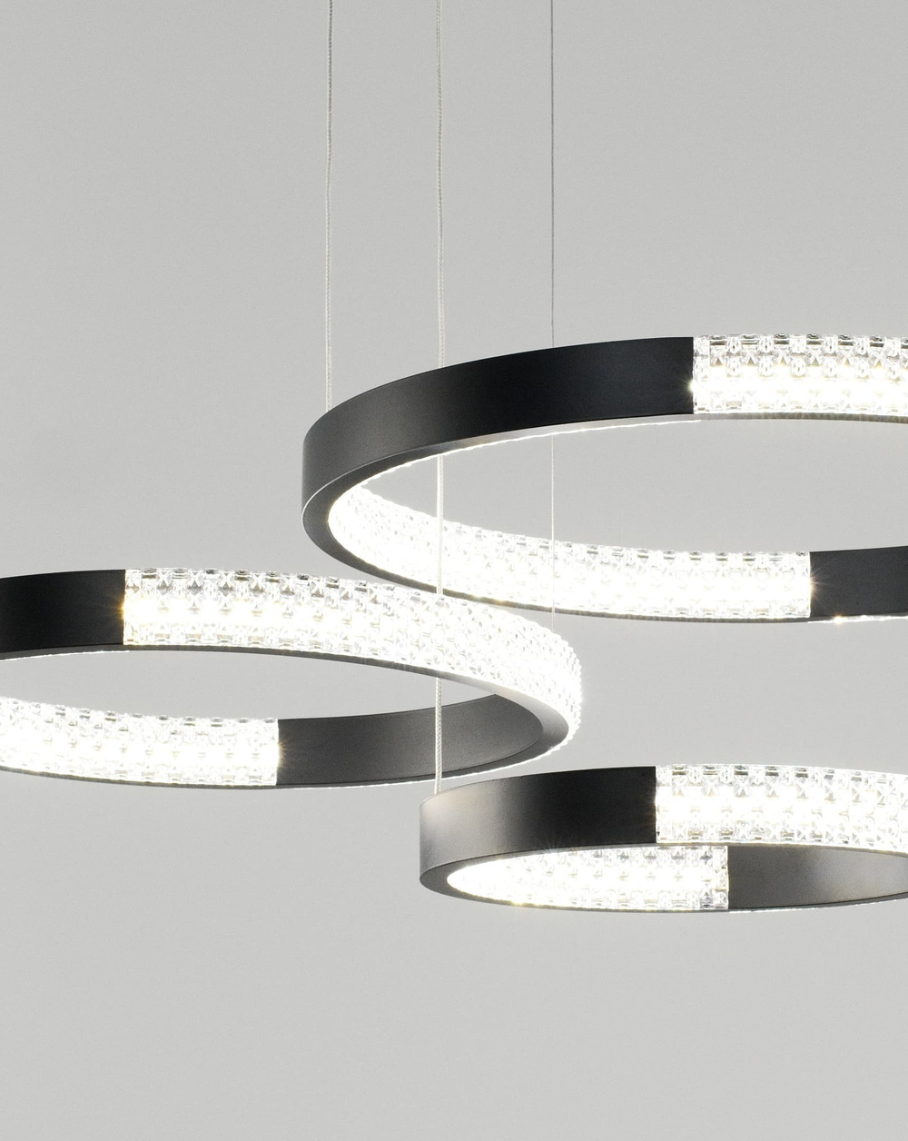 Светодиодный подвесной светильник с пультом Moderli V2893-PL Novas