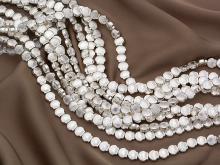 Нить гематитовых бусин "Ракушка", 8мм