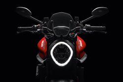 97181001AA DUCATI SMOKE WINDSCREEN (M 937)