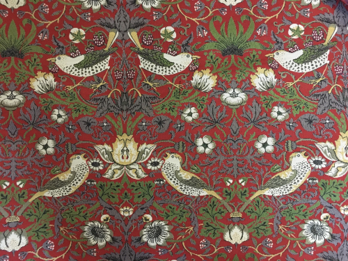 Гобеленовая ткань Воришки красный фон ширина 150 см