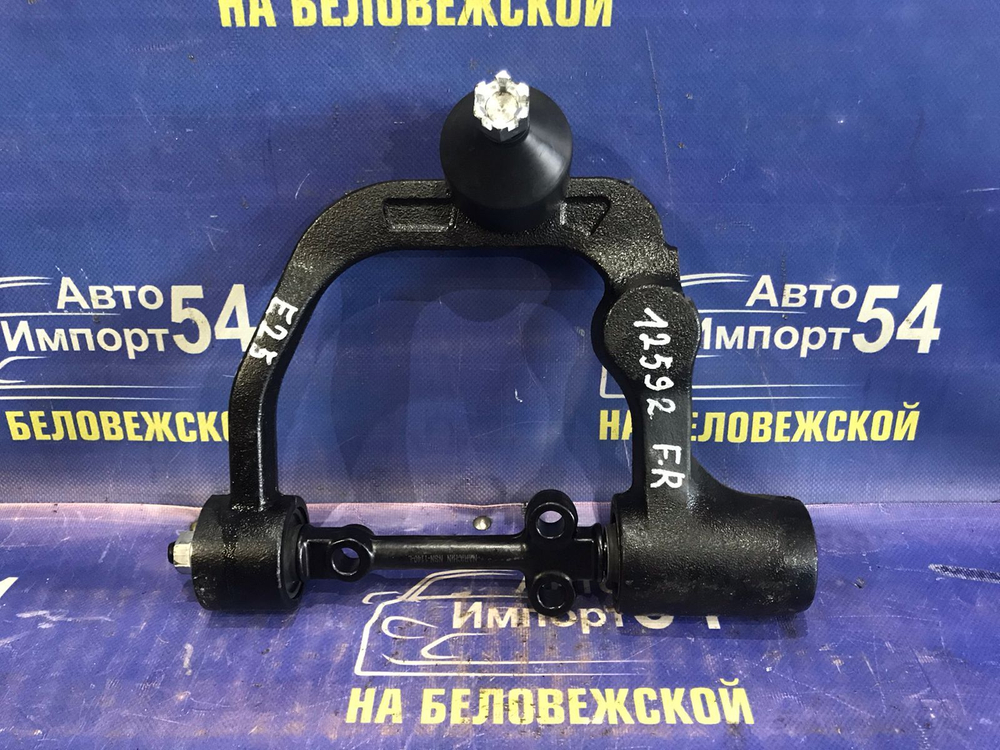Рычаг передний правый NISSAN CARAVAN 2001-2012