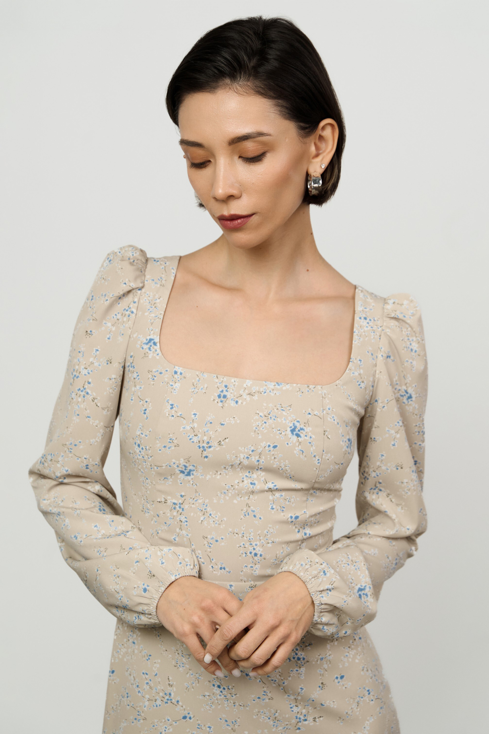 Платье-каре макси