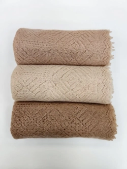 Оренбургский пуховый платок-паутинка А120-29 бежевый