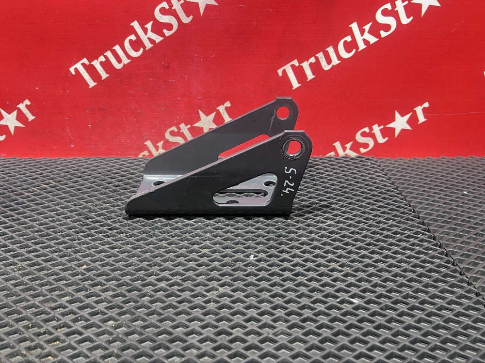 Кронштейн амортизатора заднего 2021 г