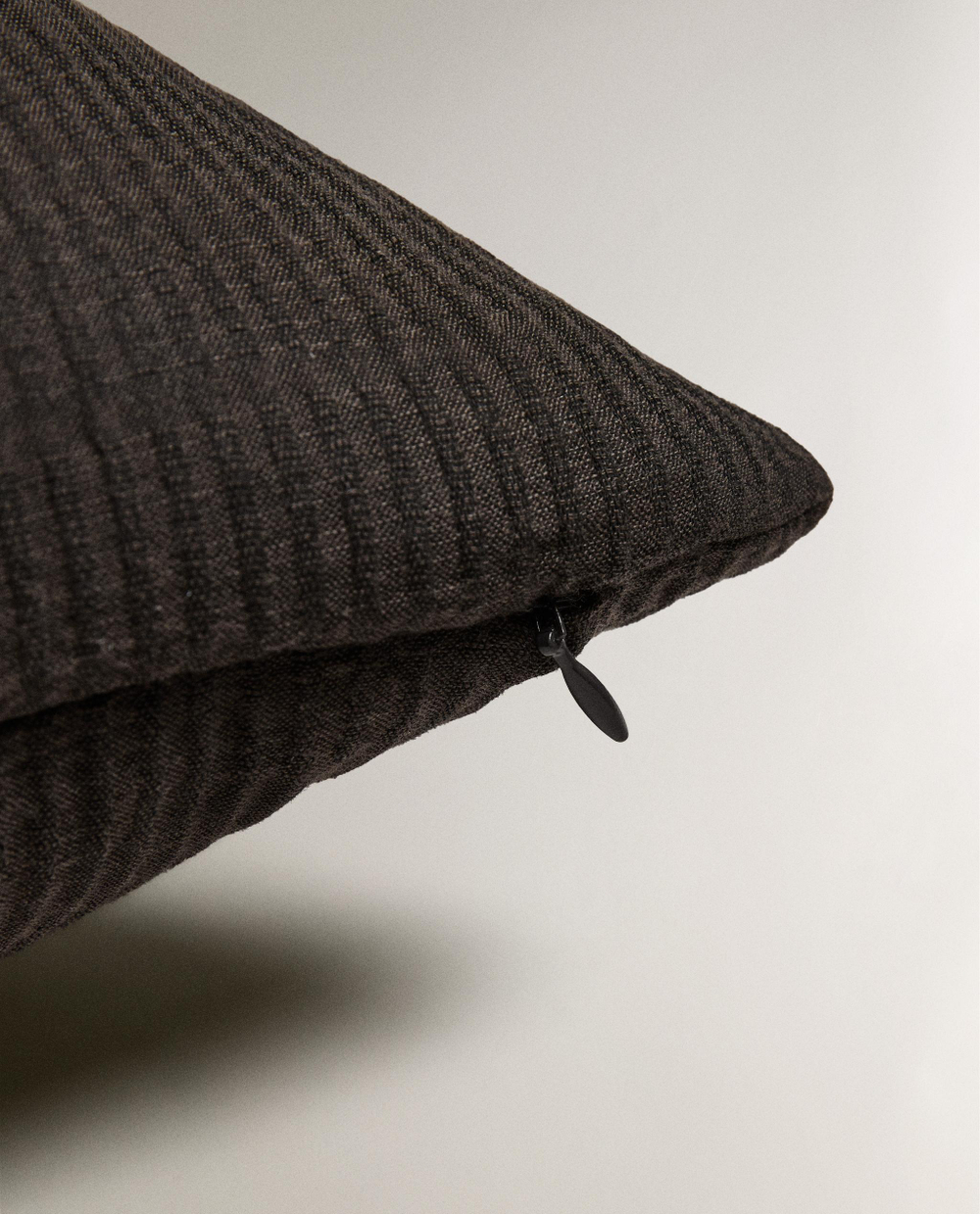 Zara Home наволочка декоративная из хлопка, коричневый, 60x60 см