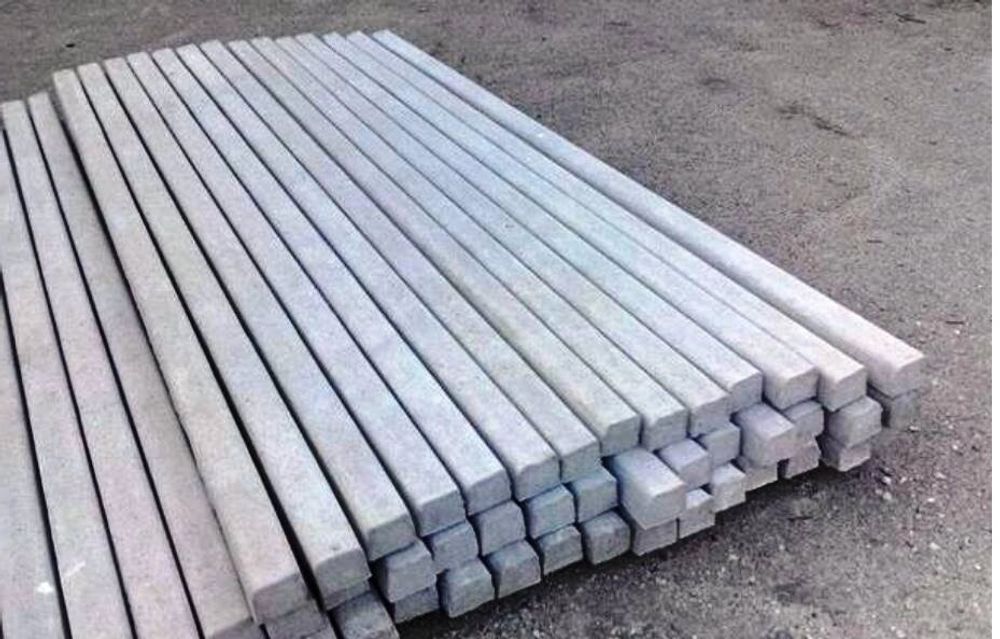 Бетонный шпалерный столб 70х75х4500 мм Бетонный шпалерный столб 70х75х4500 мм