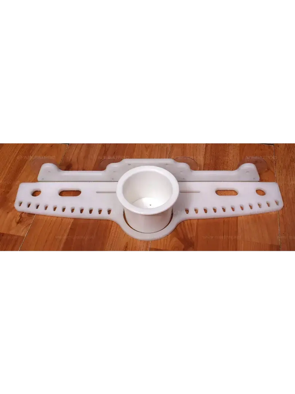 Полка универсальная для аксессуаров на присосках