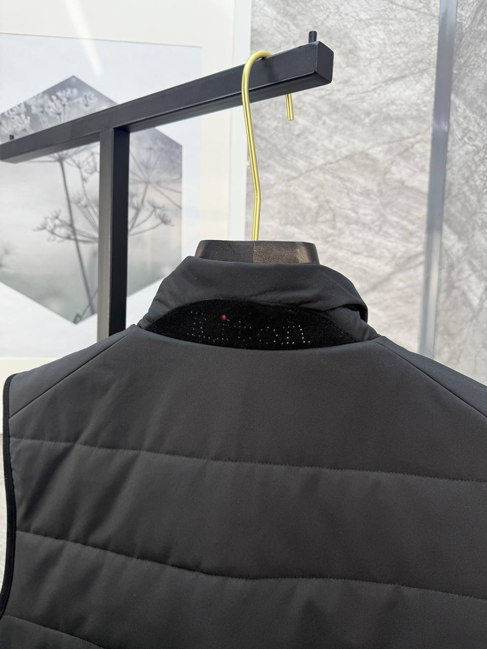 Безрукавка Kiton