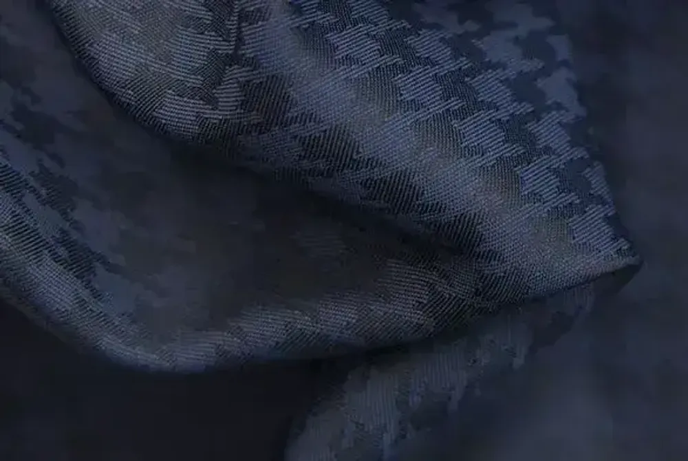 Ткань подкладочная Жаккард, шир. 145 см, 80 гр/м2, 100% п/э, т.синий