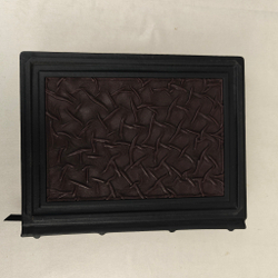 Книга в переплете из натуральной кожи "Три века российской полиции" в футляре