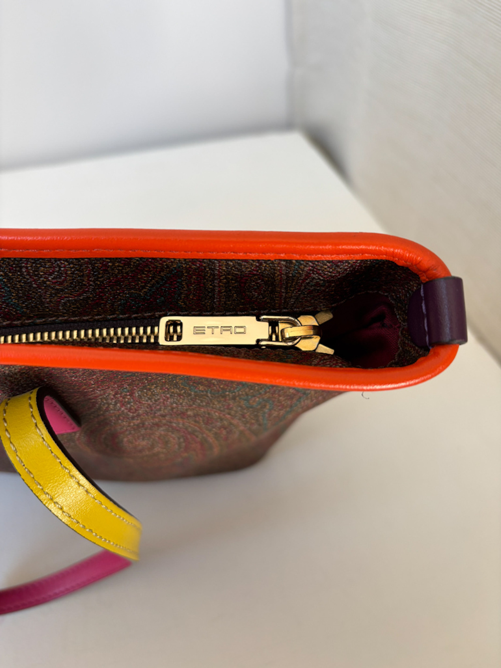 Кожаная сумка Etro
