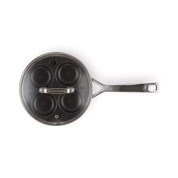 Le Creuset - Сотейник 20см для яиц. / артикул   96204-22000  / GTIN 630870069915