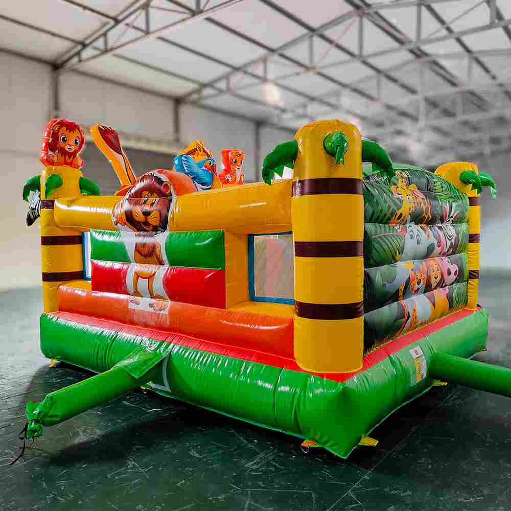 Коммерческий надувной батут «Сафари-экскурсия 2» 4x3.5x2,5 м