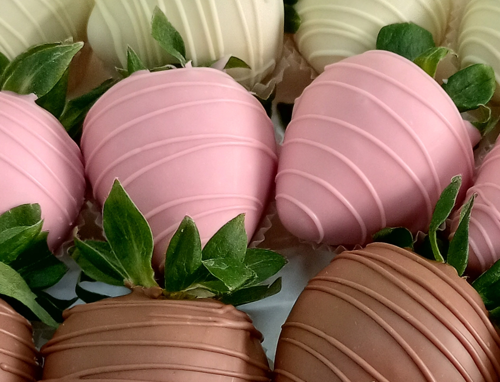 Клубника в шоколаде "Три вкуса"