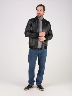 Кожаная куртка демисезонная бомбер под джинсы