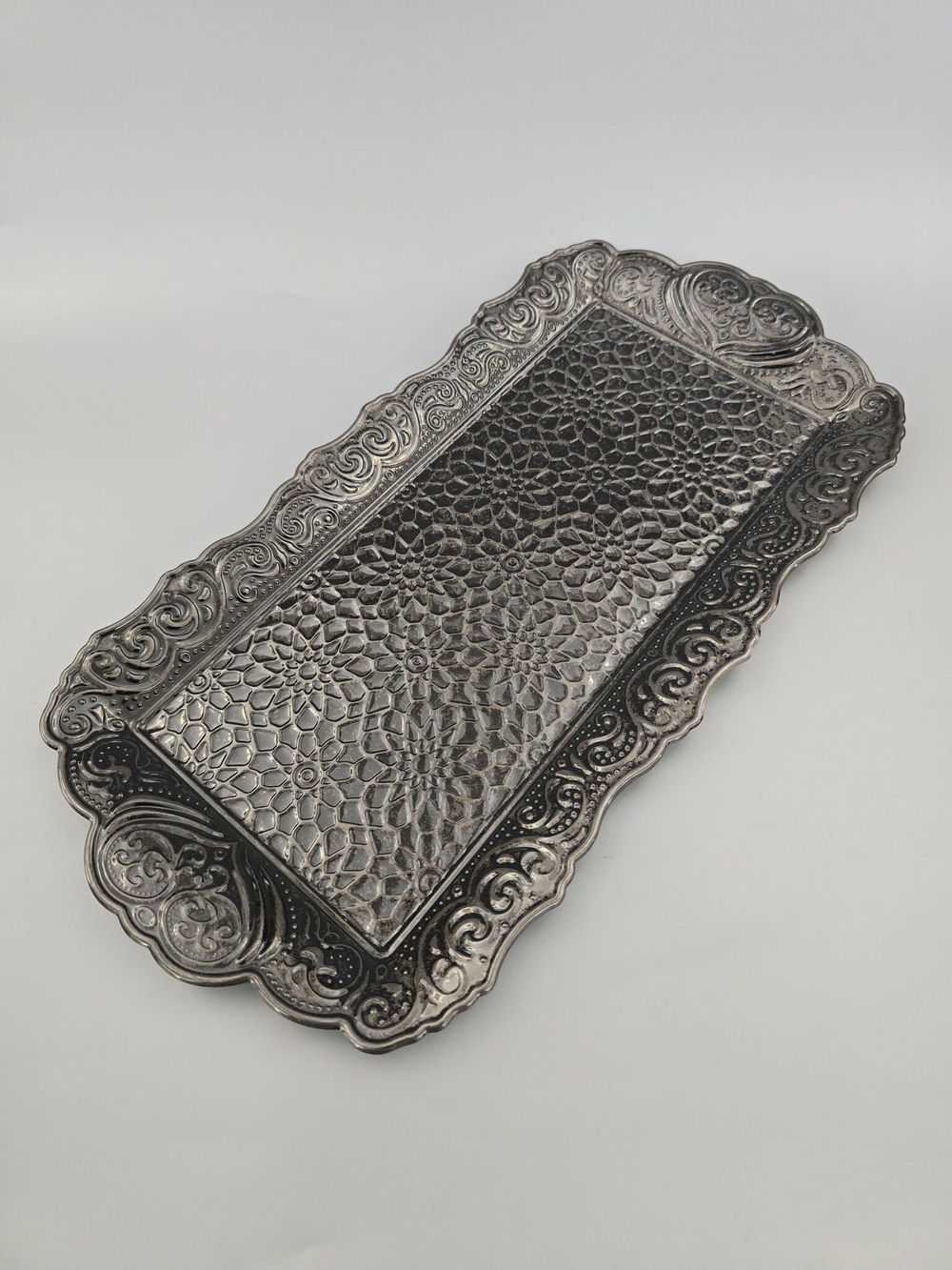 Поднос прямоугольный декоративный 35*18 "Цветок" металлический /ACAR. Турция (серебристый)