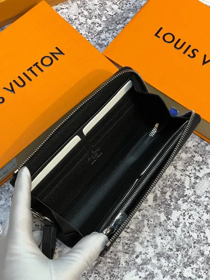 Бумажник Louis Vuitton Zippy Dragonne черный