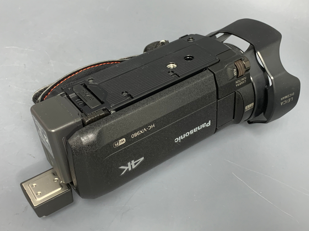 Видеокамера Panasonic Vx980