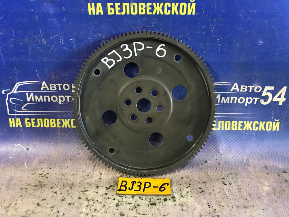 Маховик MAZDA FAMILIA 1999