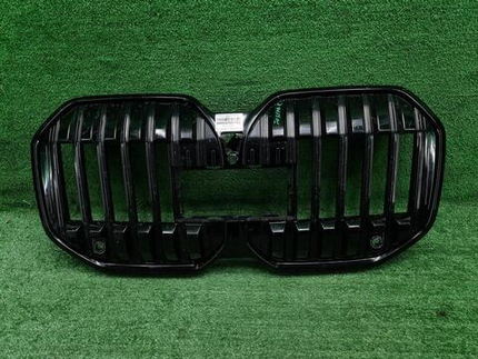 Решетка радиатора BMW I7 G70 (2022-н.в.)