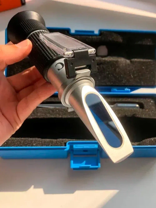 Автомобильный рефрактометр 4 в 1 - (RZ115), для антифриза, охлаждающей жидкости, электролита и мочевины