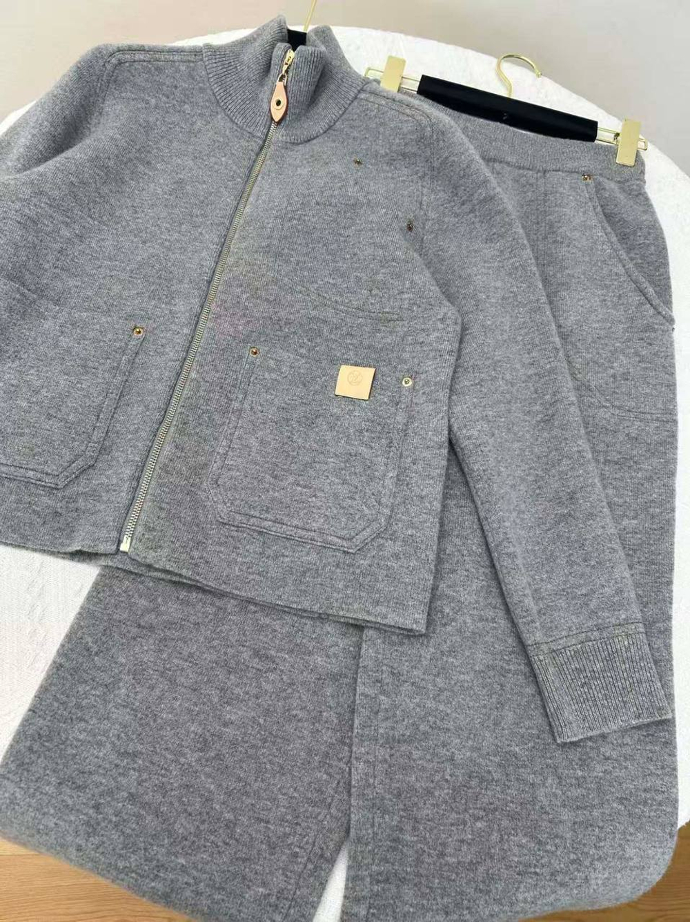 Костюм Louis Vuitton