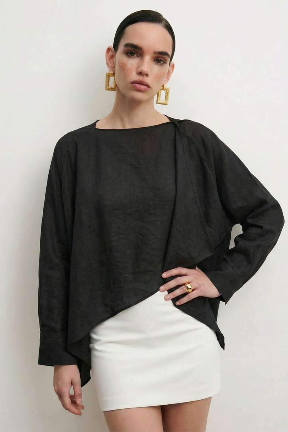 Блуза с накидкой