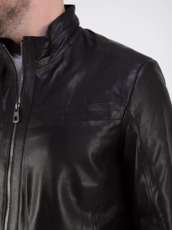 Кожаная куртка демисезонная