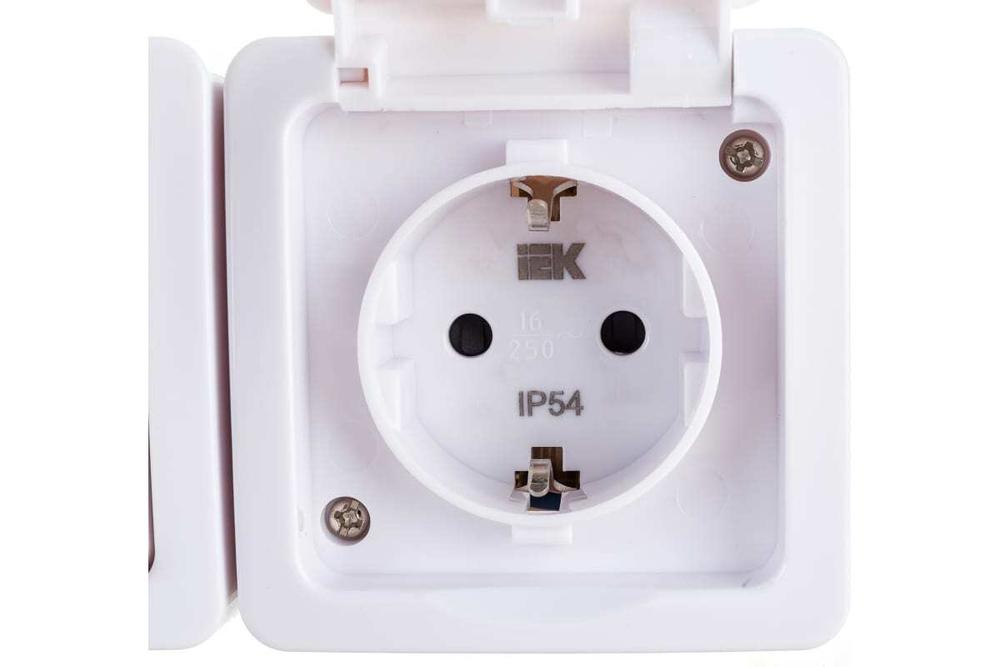 Розетка 2-местная для открытой установки РСб22-3-ГПБб с заземлением IP54 ГЕРМЕС PLUS (цвет крышки:белый) IEK
