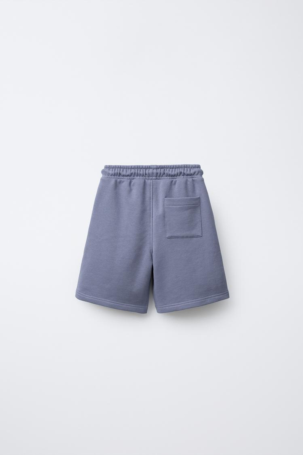 ZARA КОМПЛЕКТ ИЗ ФУТБОЛКИ И ШОРТОВ-БЕРМУДОВ ИЗ МЯГКОЙ ТКАНИ, ЦВЕТ МАЛЬВЫ