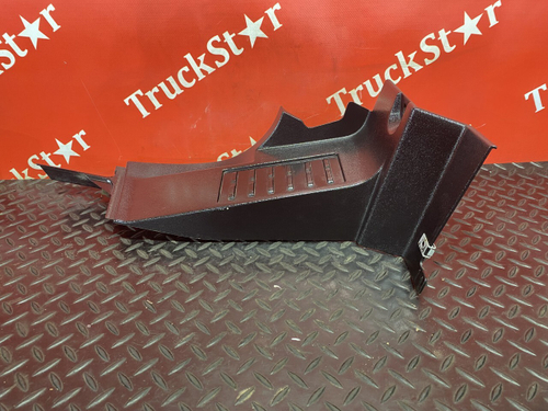 Накладка на порог левая 2018г