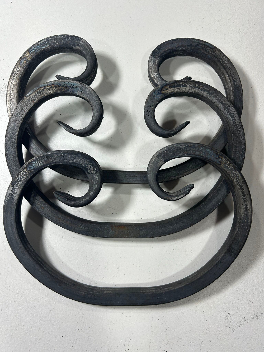 Кованый элемент Вензель 130х230мм квадрат полнотелый 10х10мм