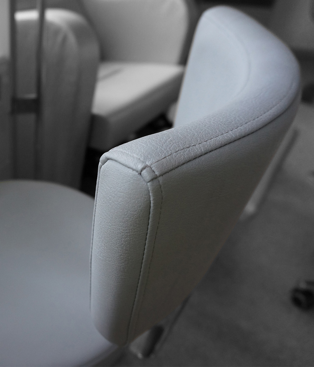 Стул мастера со средней спинкой