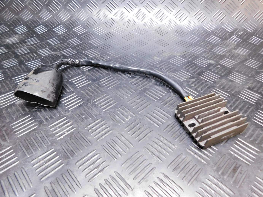 Реле зарядки Honda Shadow 750 RC50 051141