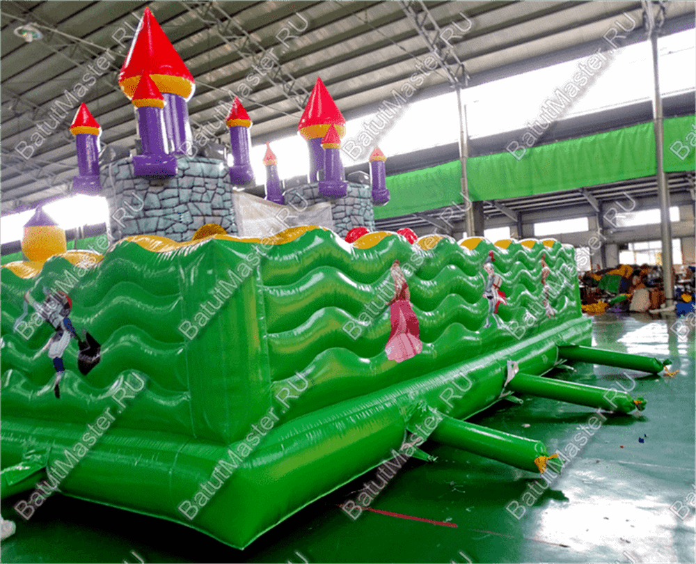 Большой надувной батут "Средневековье" 8*8*5 м