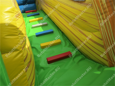 Коммерческий надувной батут "Пиратская радость"