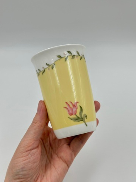 Жёлтый стакан Tiffany & Co