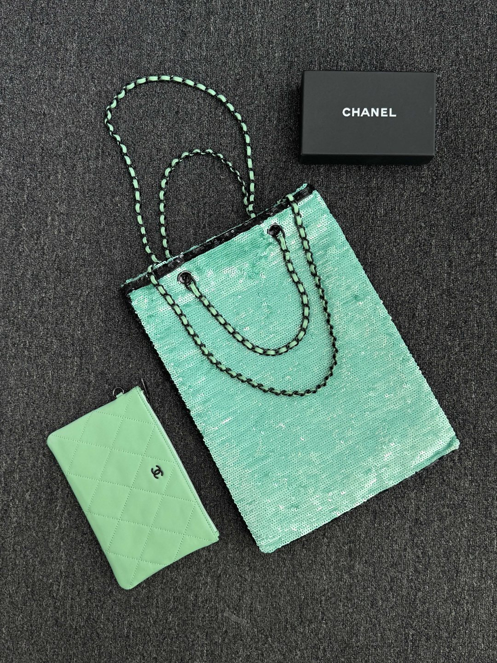 Chanel Shopping Bag 39 cm