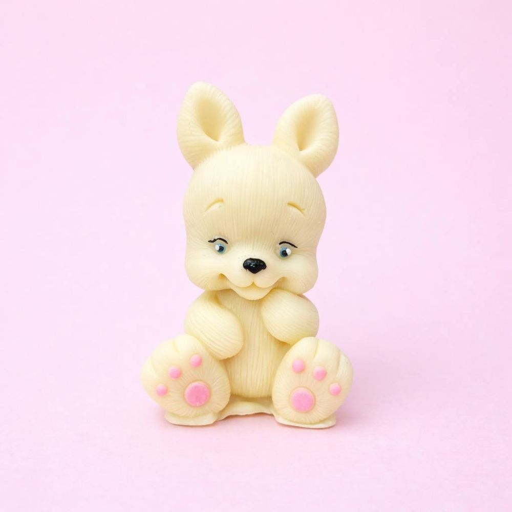 Крошка зайка из шоколадной глазури