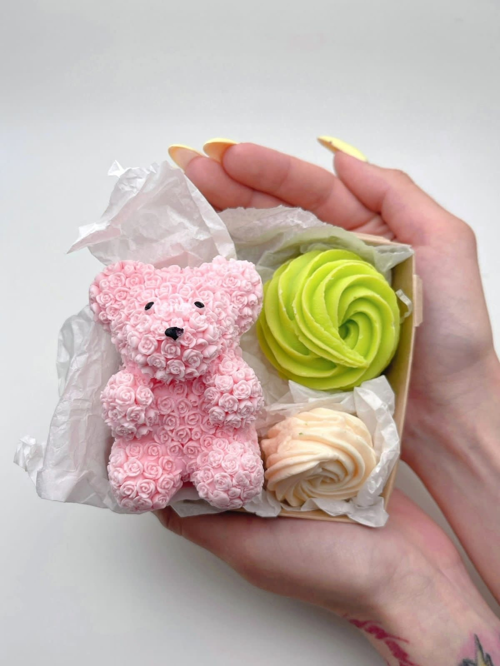 Набор из мыла «Мишка из роз, роуз»