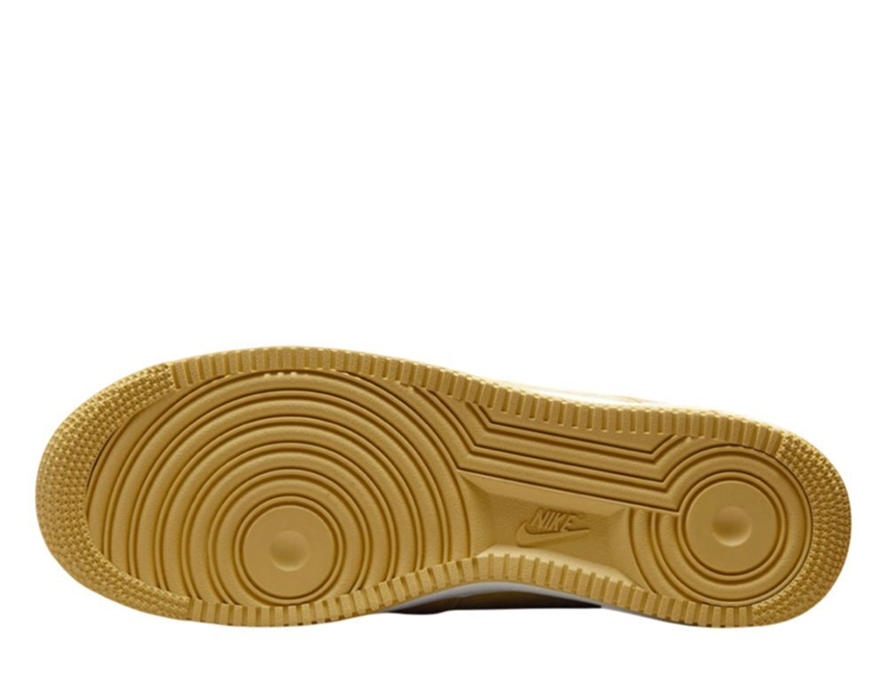 Баскетбольные кроссовки Nike Air Force 1 07 LV8 Low Yellow Shoes