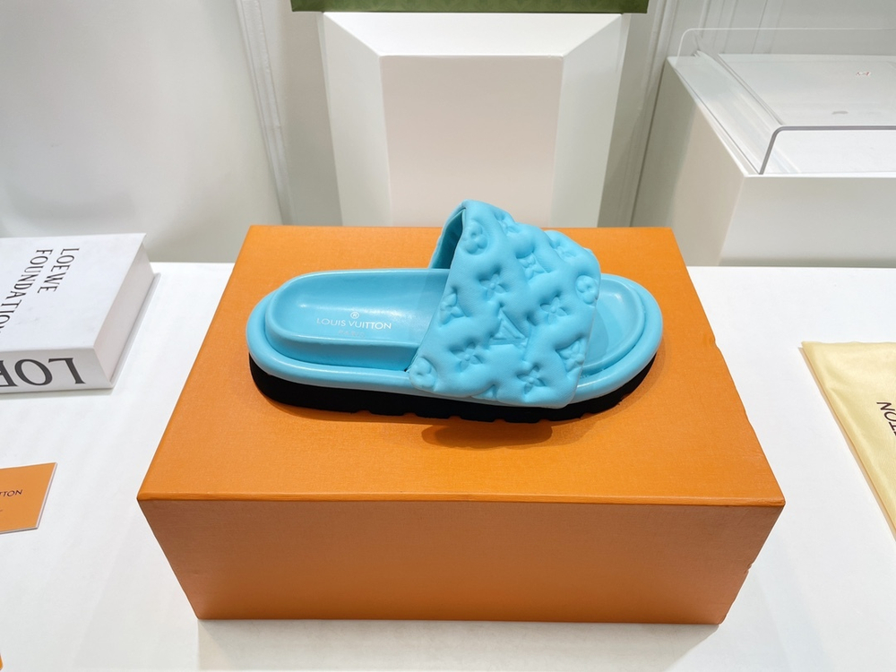 Louis Vuitton Pool Pillow Comfort Mule