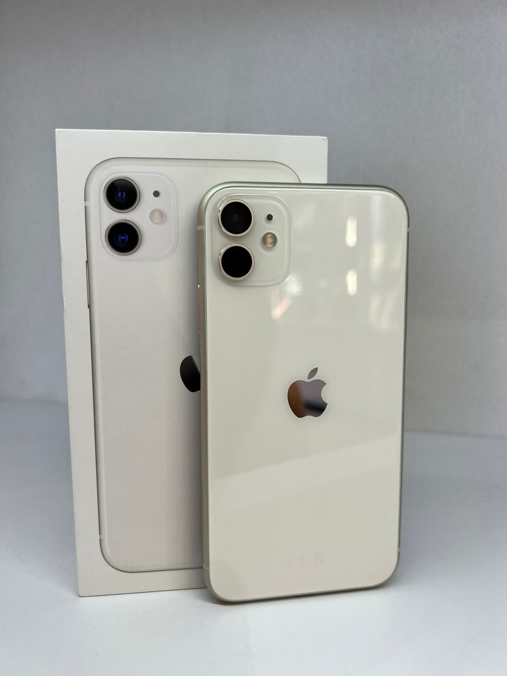 Apple iPhone 11 64Gb Б/У Белый