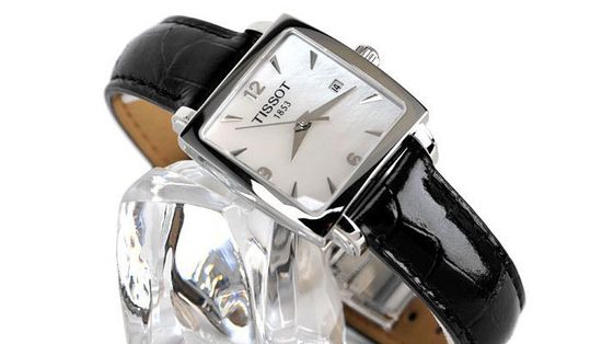 Женские часы  Tissot T-Classic T057.310.16.117.00 Evertime